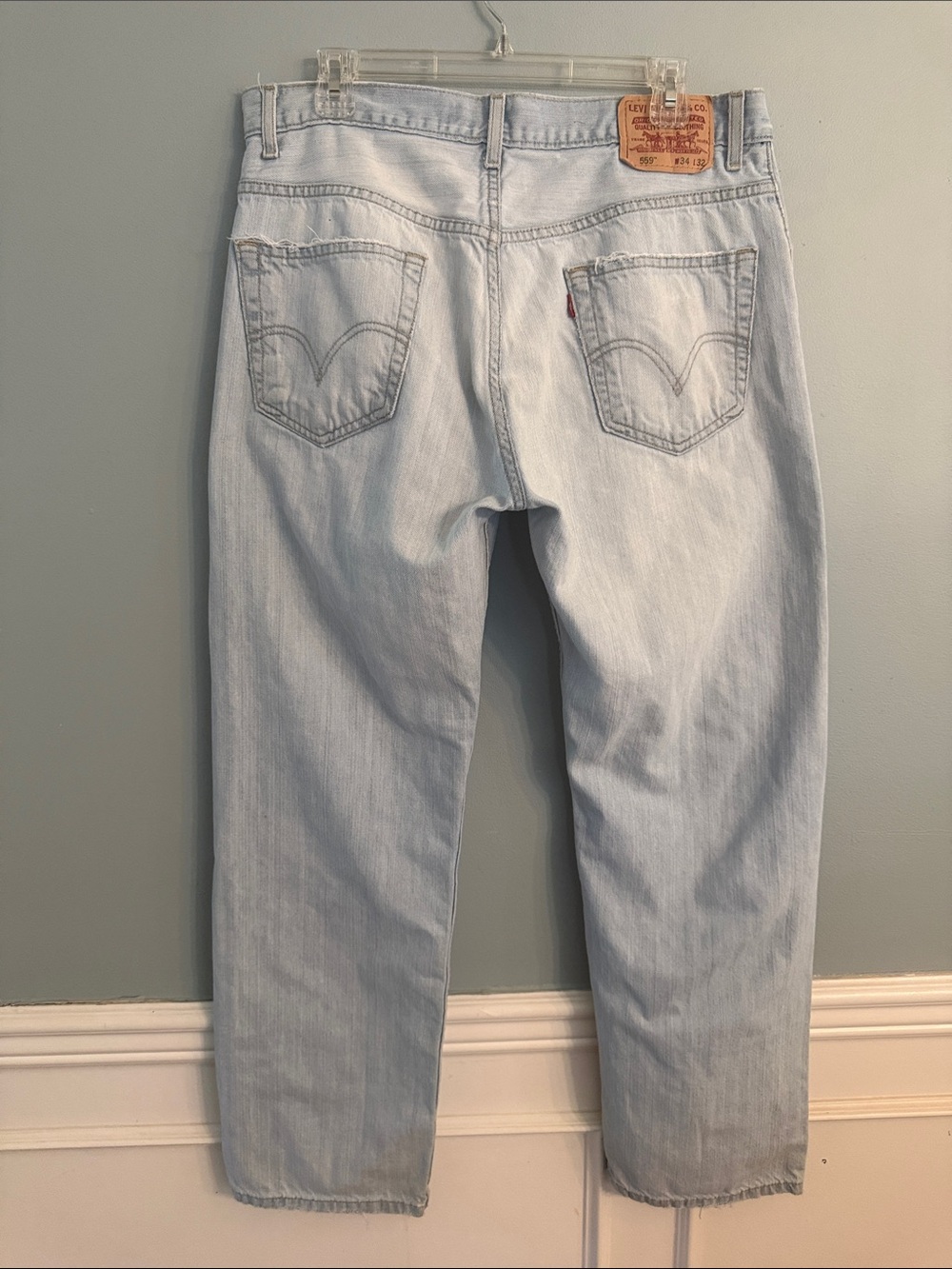 Men’s Levi’s 559 size 34 x 32 light wash Y2K Baggy denim jeans Vintage